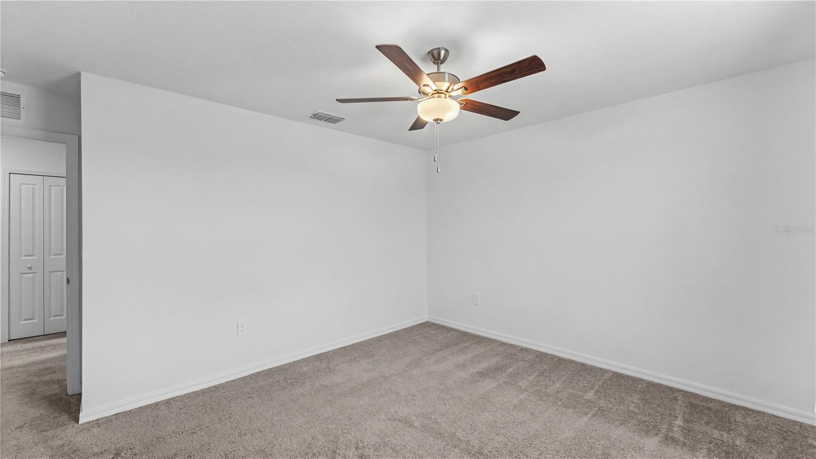 4308 Fabulous Finch Ln Property Photo 37
