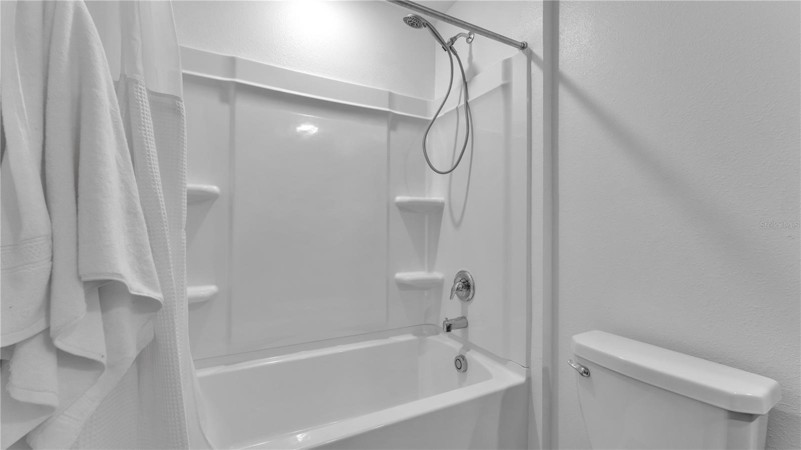 4308 Fabulous Finch Ln Property Photo 42