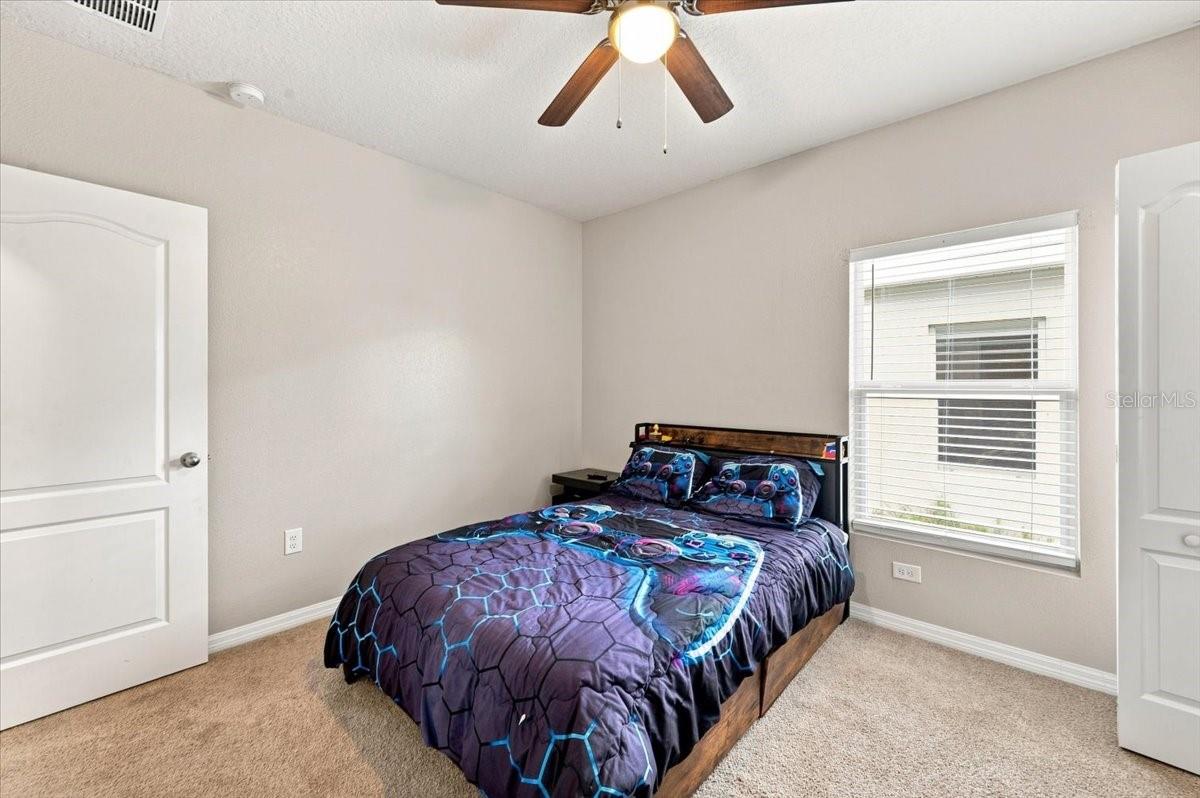 609 Lucerne Blvd Property Photo 8