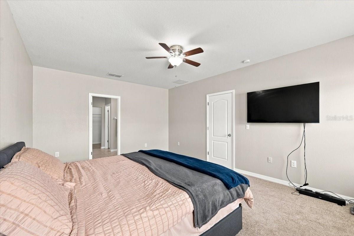 609 Lucerne Blvd Property Photo 19