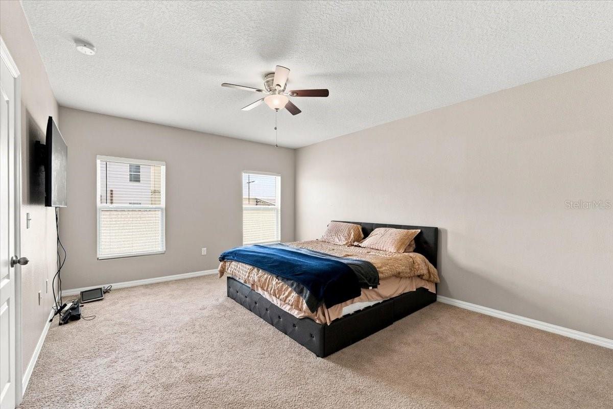 609 Lucerne Blvd Property Photo 20