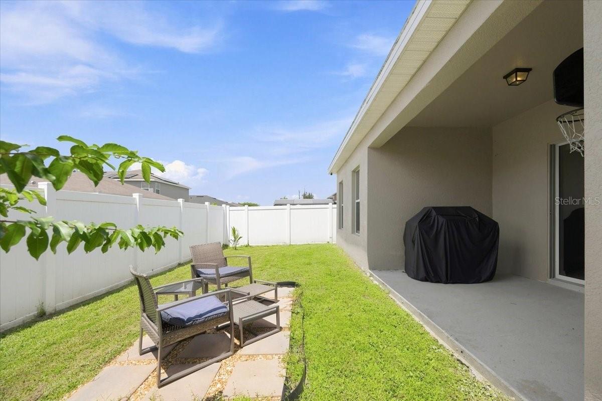 609 Lucerne Blvd Property Photo 38