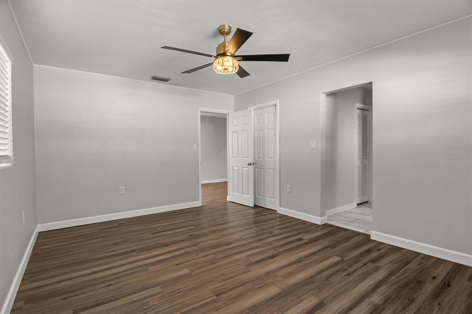 603 Hinton Crescent Property Photo 15