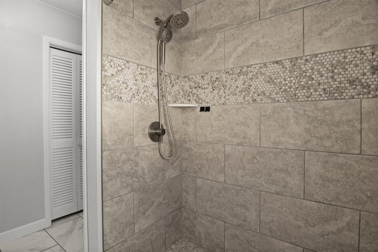 603 Hinton Crescent Property Photo 20