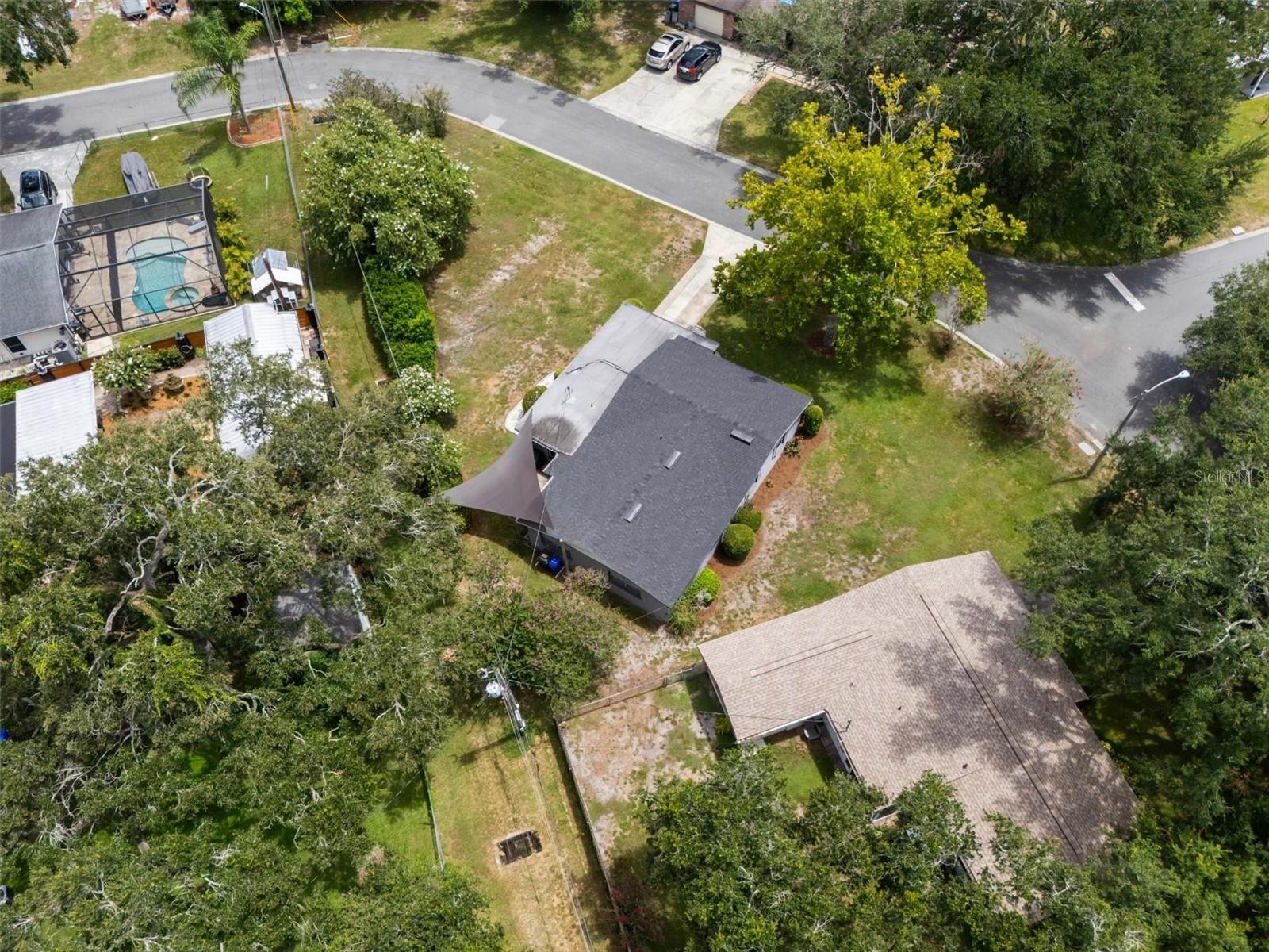 603 Hinton Crescent Property Photo 34