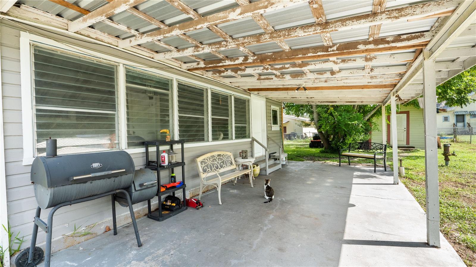 309 3rd St Property Photo 34