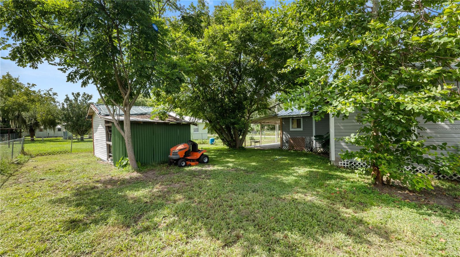 309 3rd St Property Photo 40