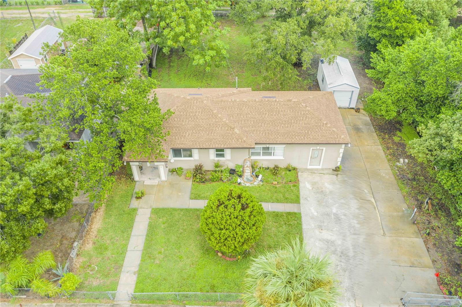 6 E Magnolia St Property Photo 23
