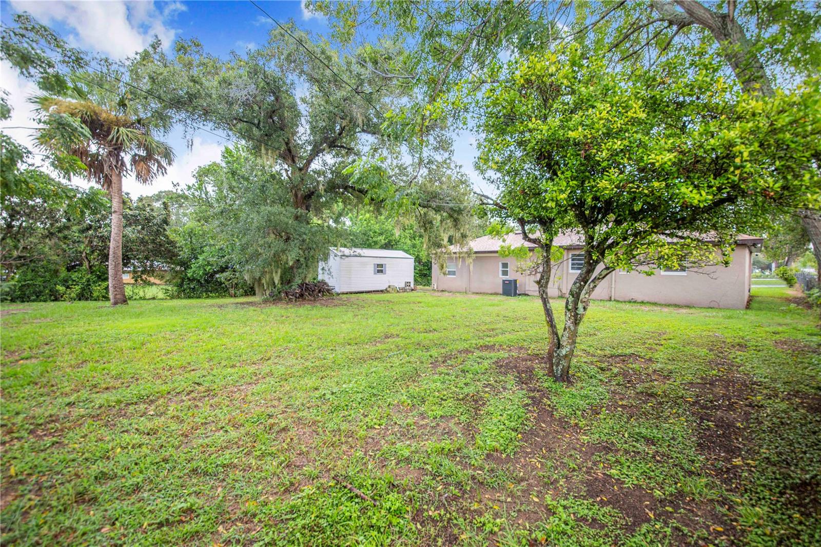 6 E Magnolia St Property Photo 26