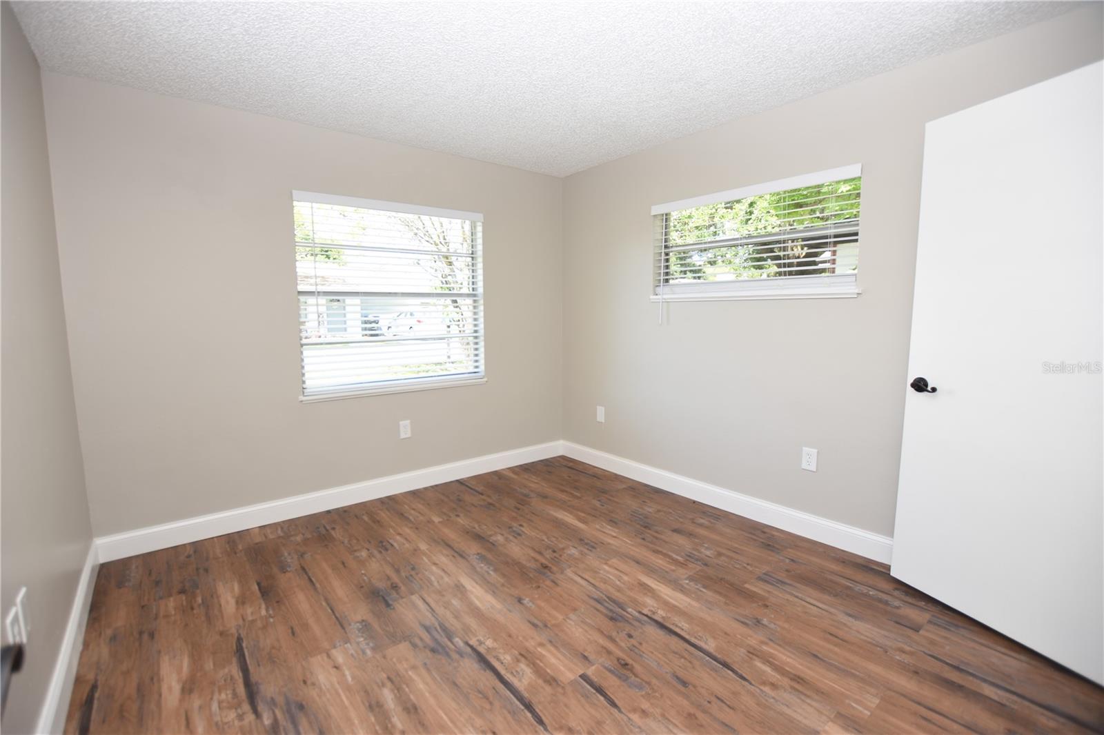 1224 Waterview Blvd E Property Photo 17