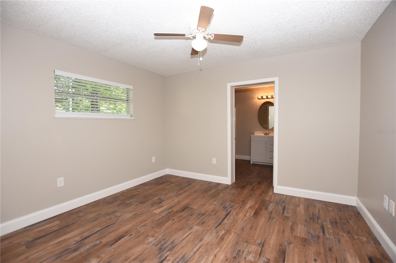 1224 Waterview Blvd E Property Photo 19