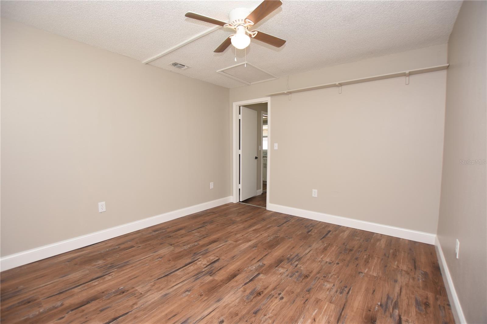 1224 Waterview Blvd E Property Photo 22