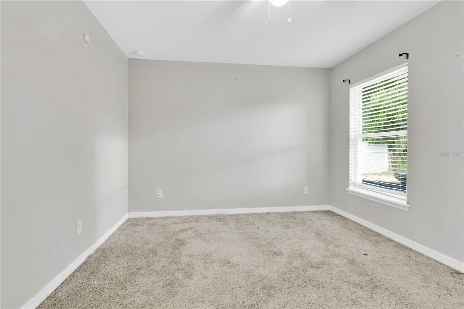 1185 Fairview Ave Property Photo 16