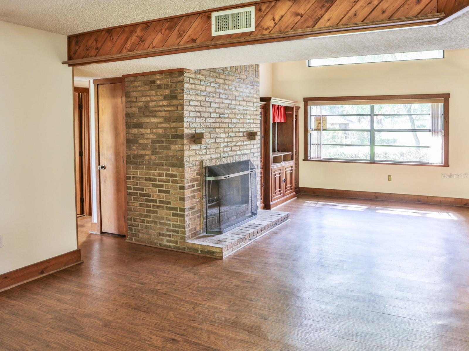 6103 Sky Flower Ct Property Photo 12