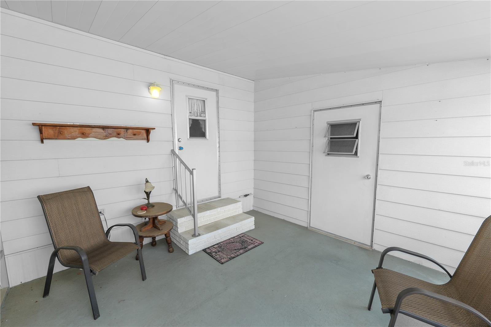 1008 Elizabeth Ln Property Photo 5