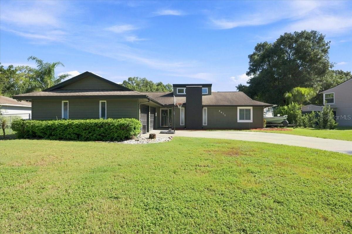 4475 Old Colony Rd Property Photo 1