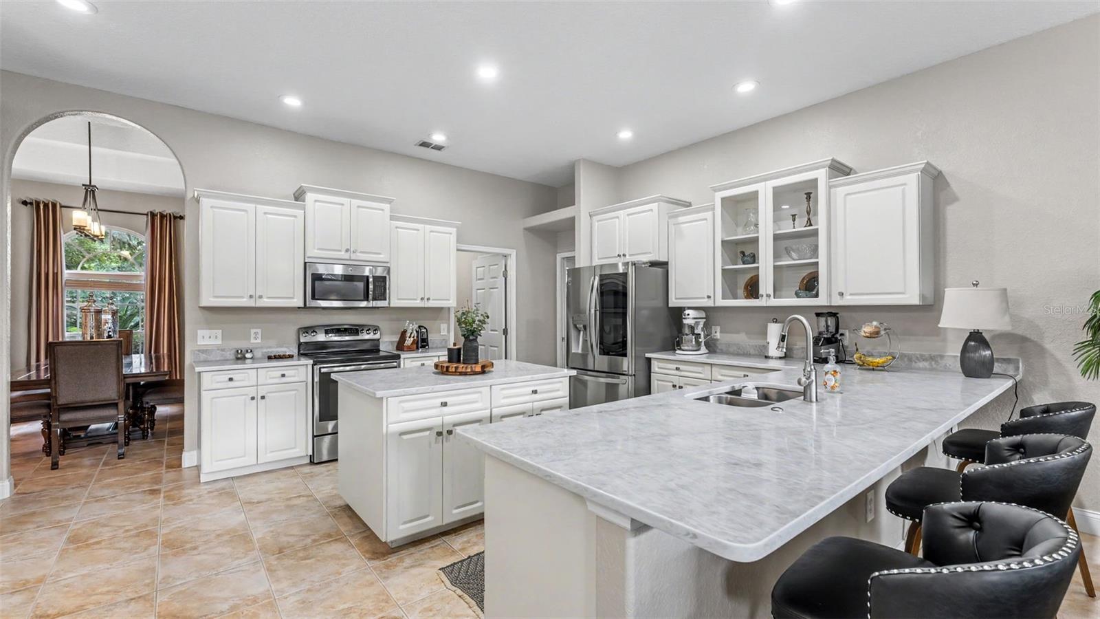 5956 Trophy Loop Property Photo 3