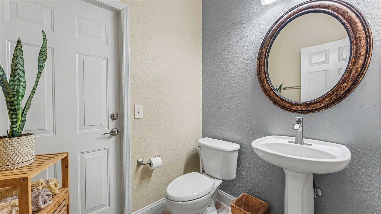 5956 Trophy Loop Property Photo 27