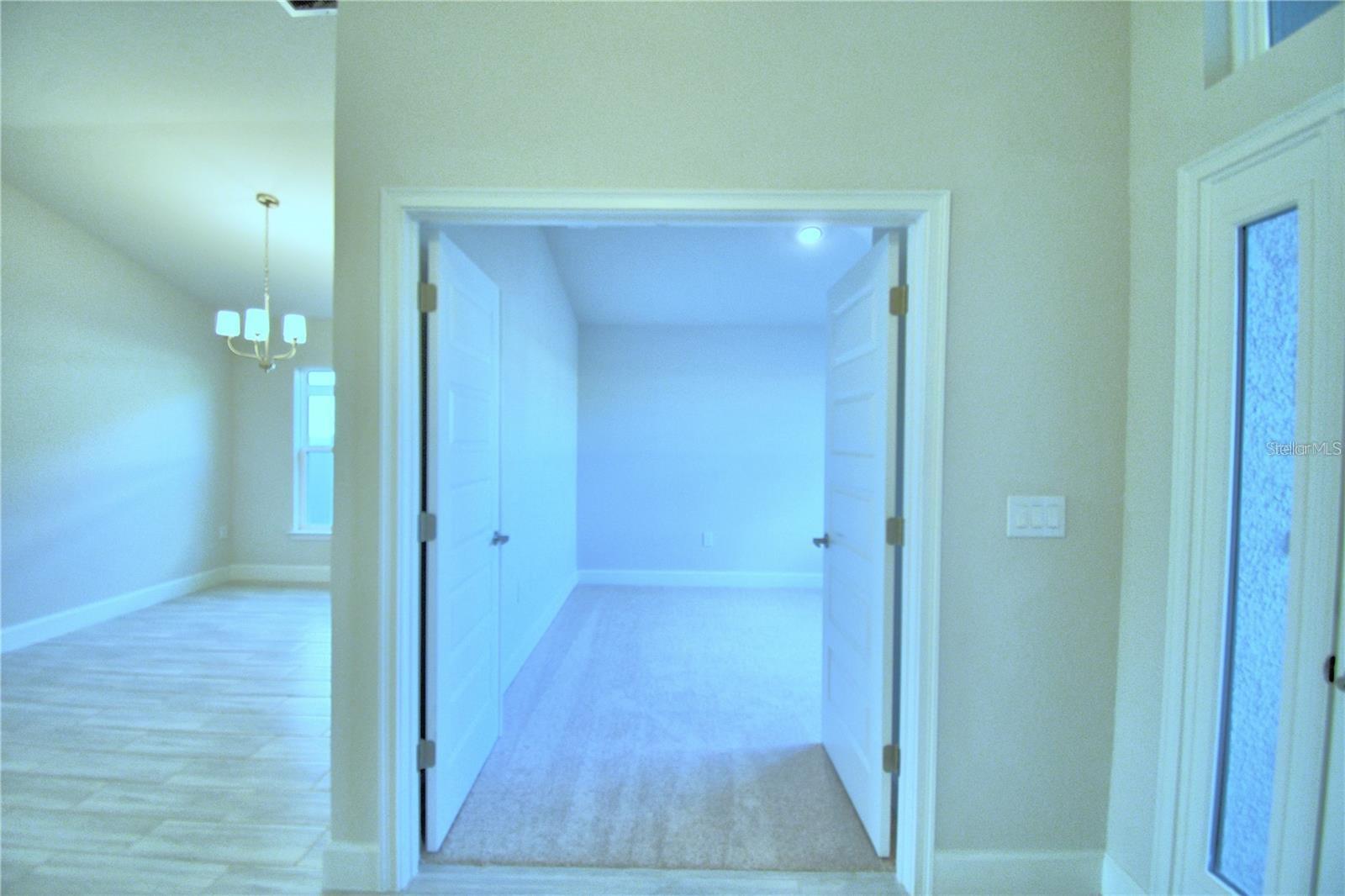 3639 Lindbergh St Property Photo 6