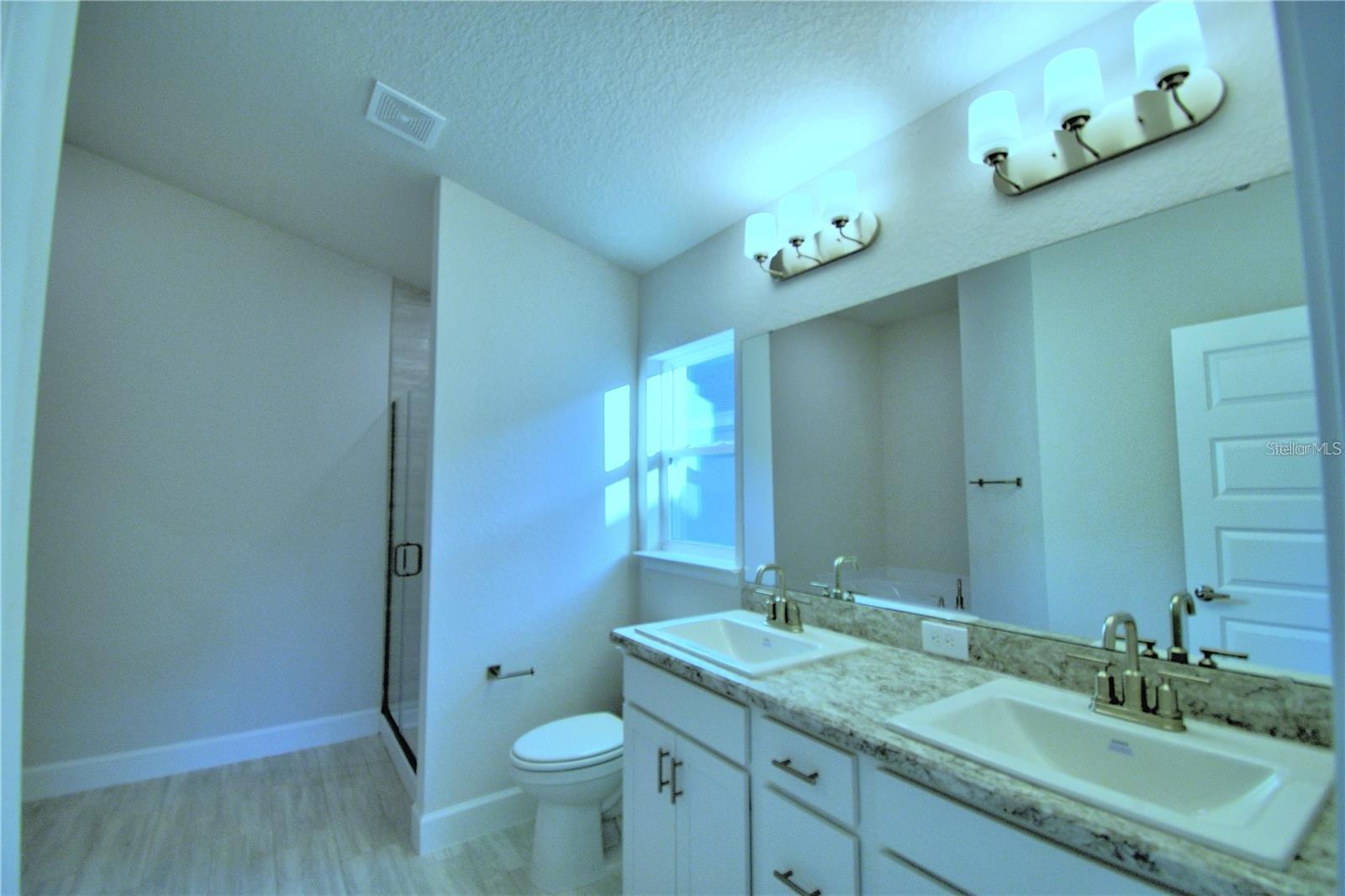 3639 Lindbergh St Property Photo 17