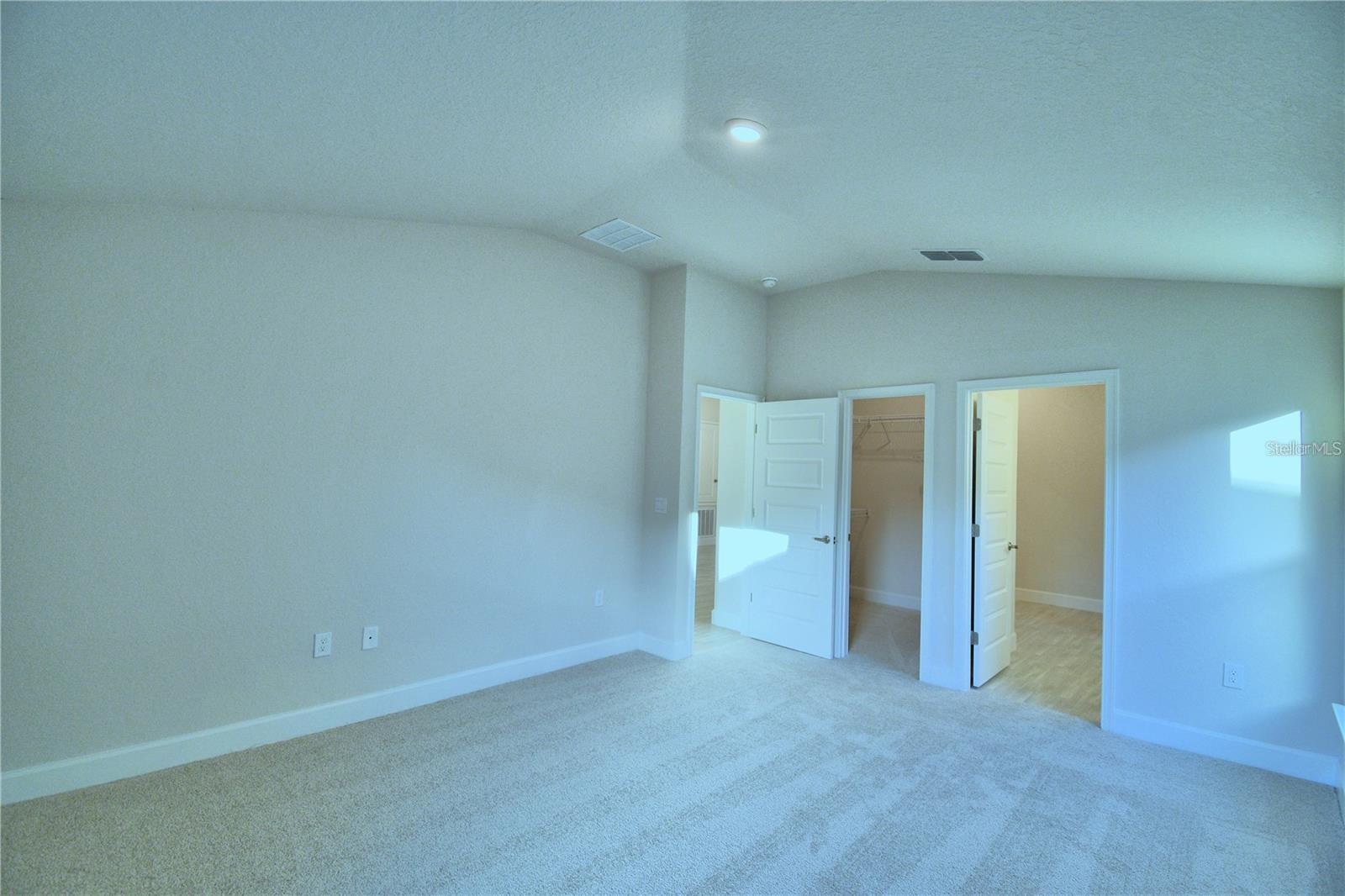 3639 Lindbergh St Property Photo 19
