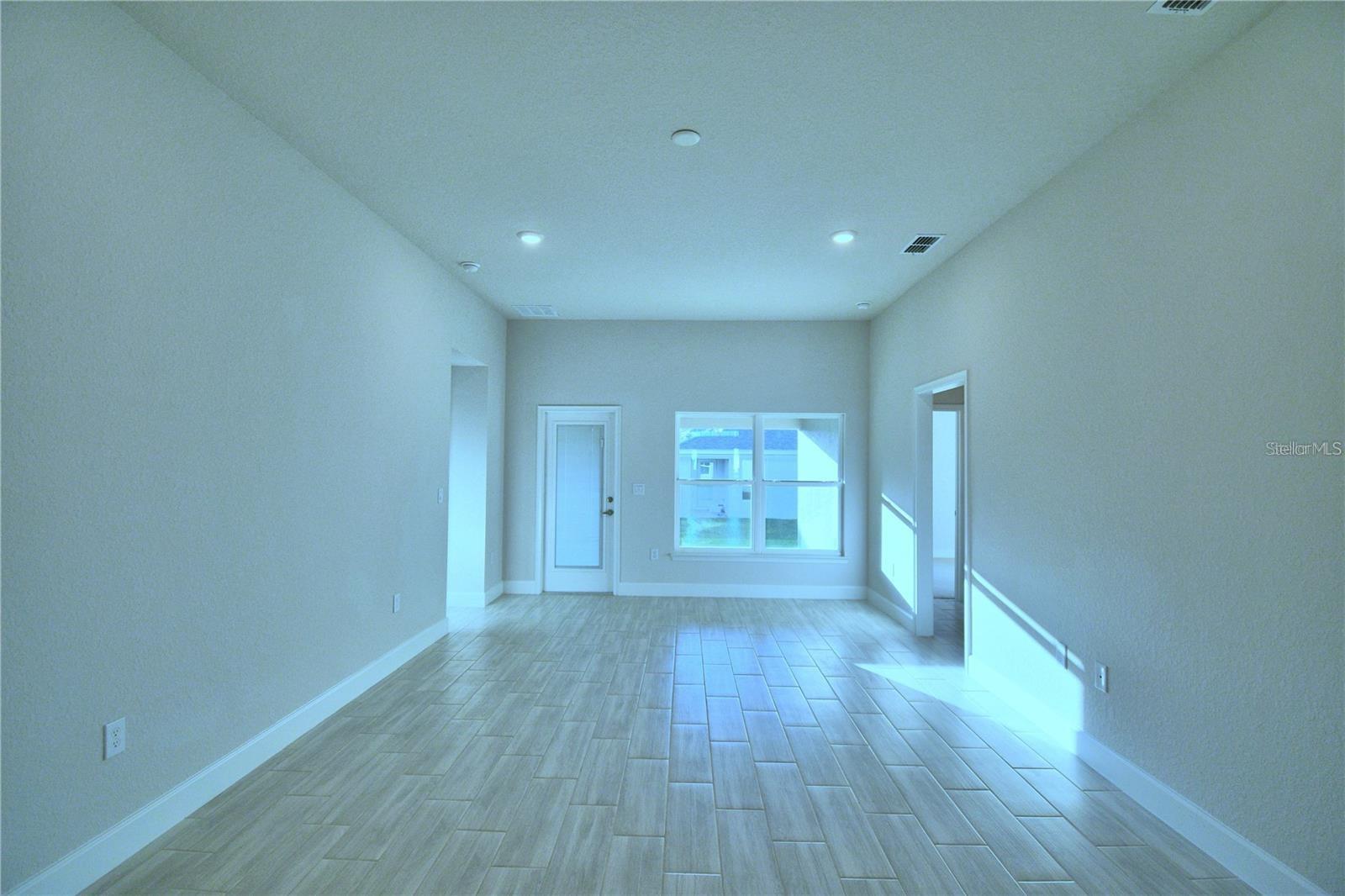3639 Lindbergh St Property Photo 22