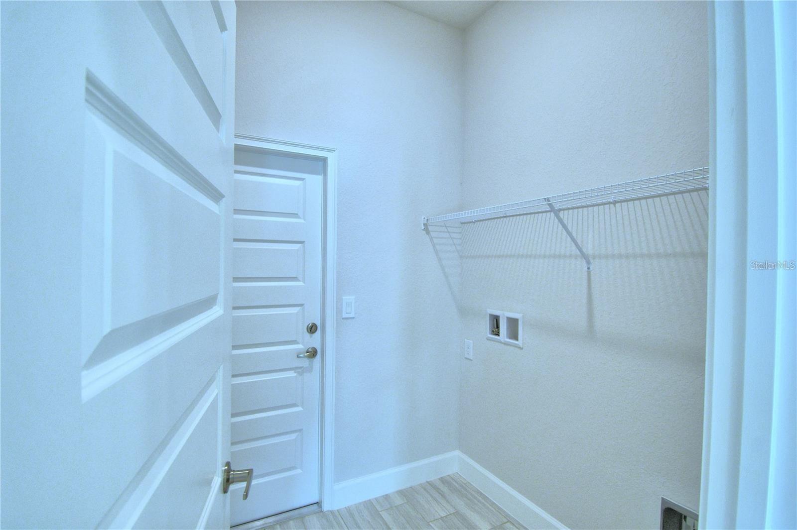 3639 Lindbergh St Property Photo 27