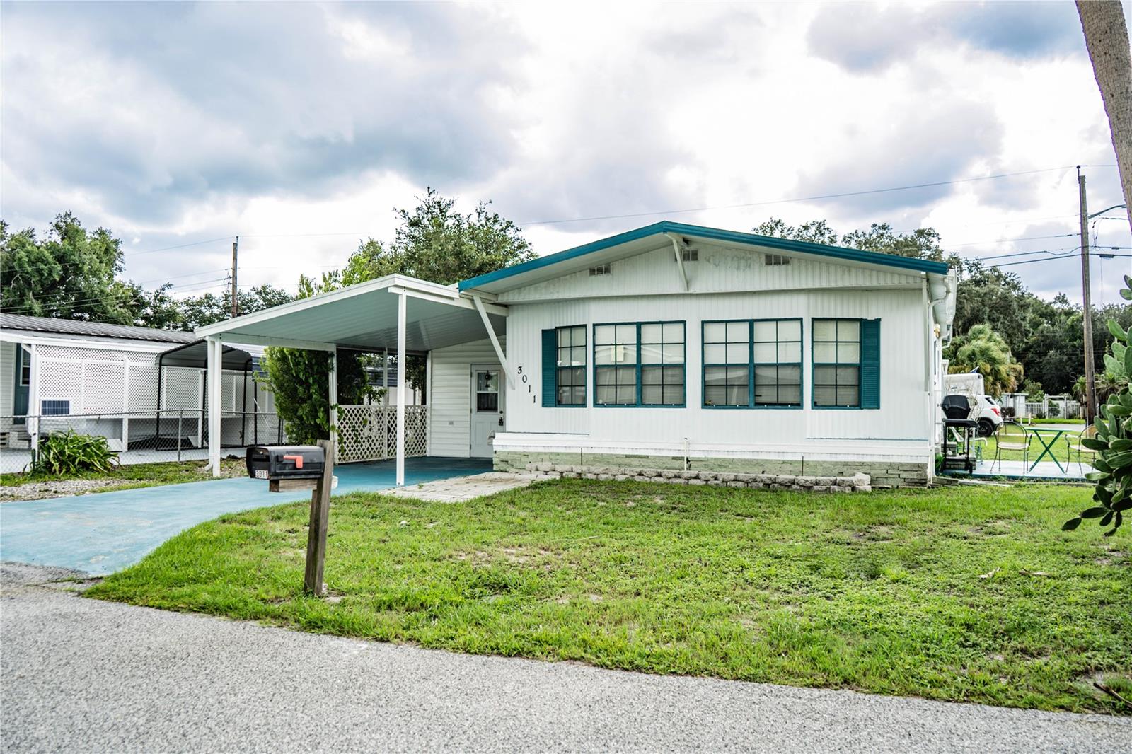 3011 Sun Way Property Photo 1