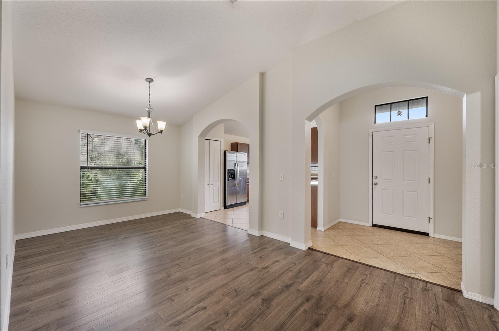 7019 Heatherbrook Dr Property Photo 4