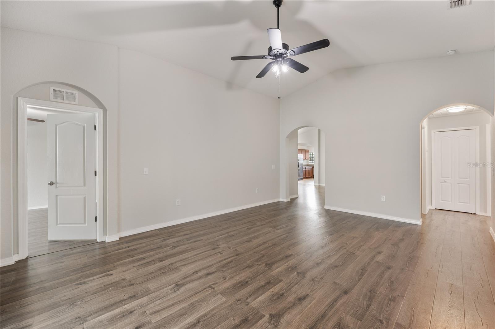 7019 Heatherbrook Dr Property Photo 13