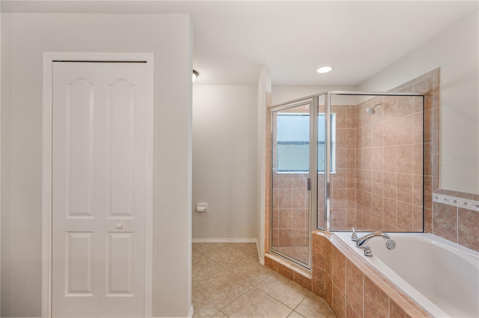 7019 Heatherbrook Dr Property Photo 22