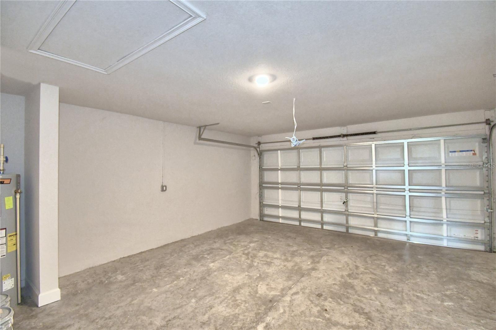 3636 Lindbergh St Property Photo 8