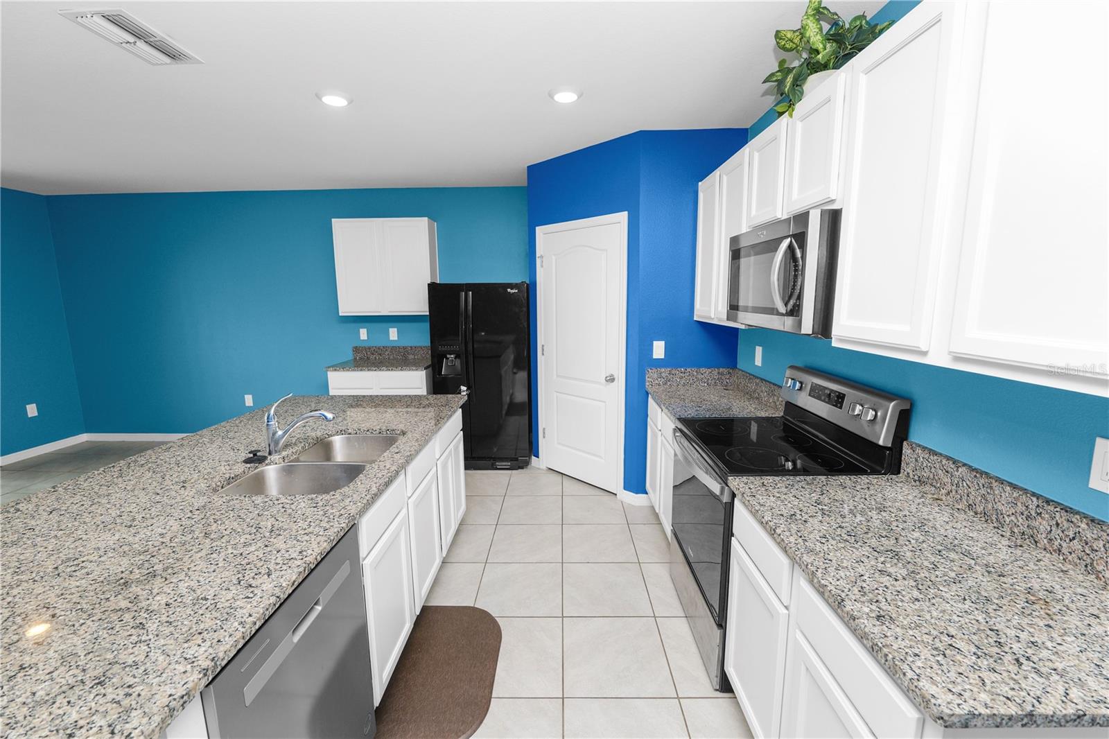 1810 Eagle Hammock Blvd Property Photo 3