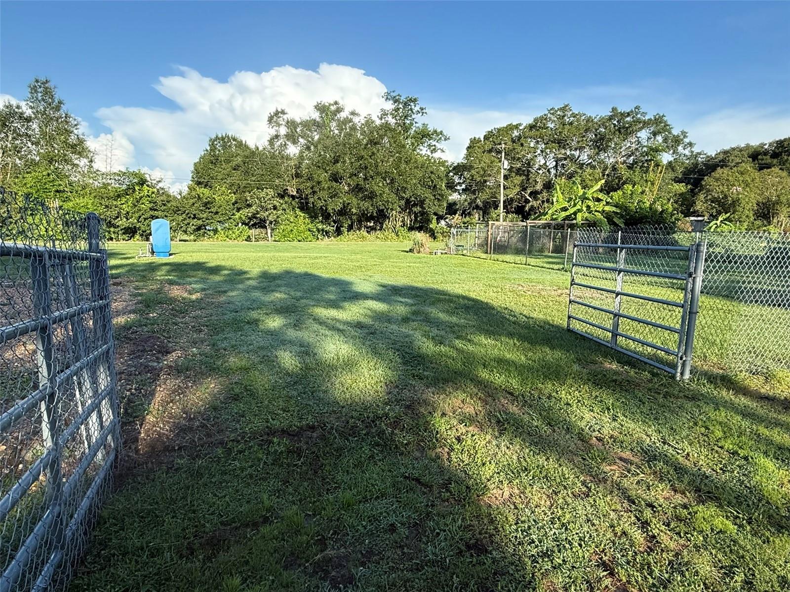 1978 Wooten Rd Property Photo 8