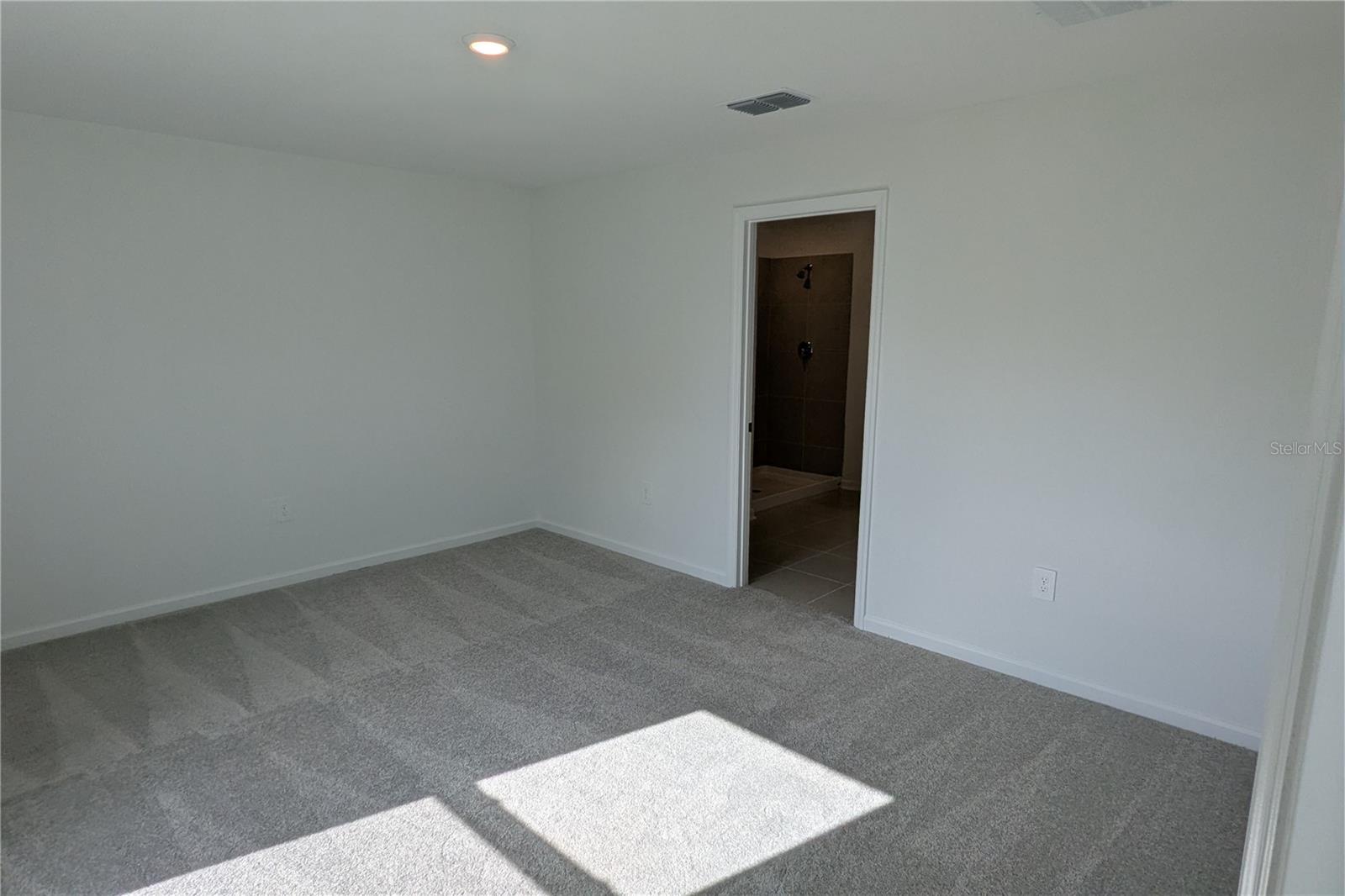 2175 Chris Dr Property Photo 7