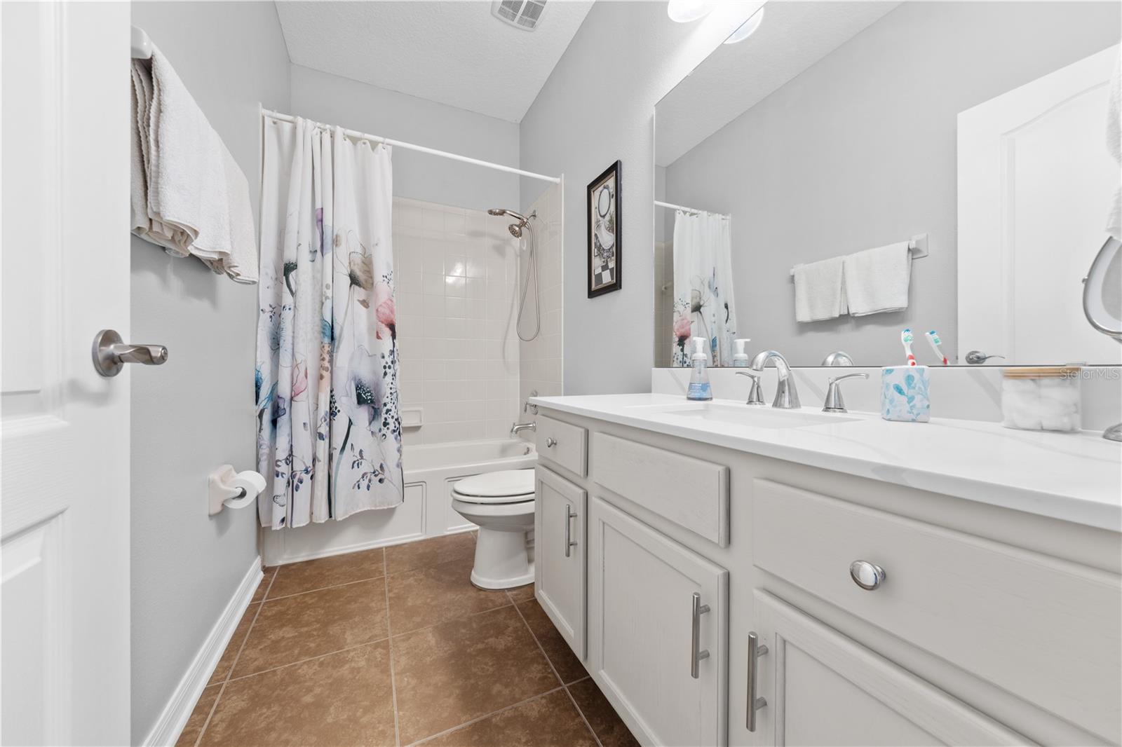 115 Sapphire Ct Property Photo 36