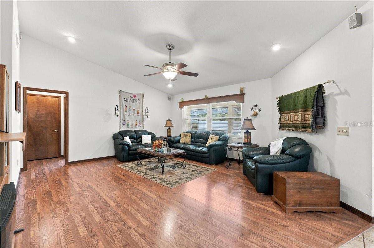 1731 Brangus Dr Property Photo 37