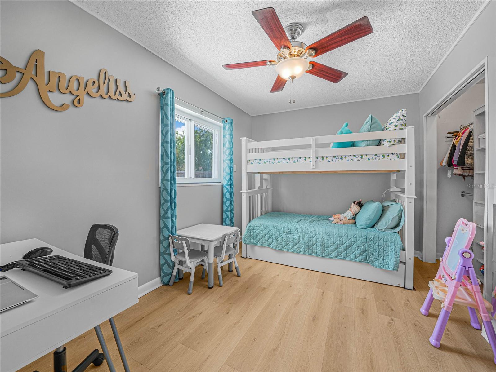 437 Broward Ter Property Photo 19