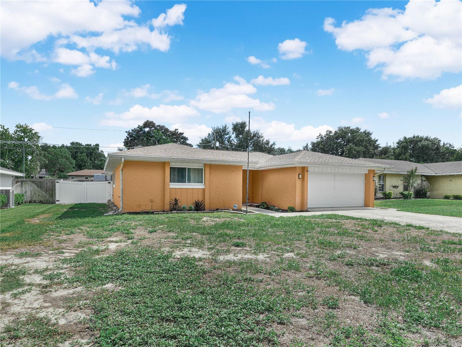 437 Broward Ter Property Photo 32