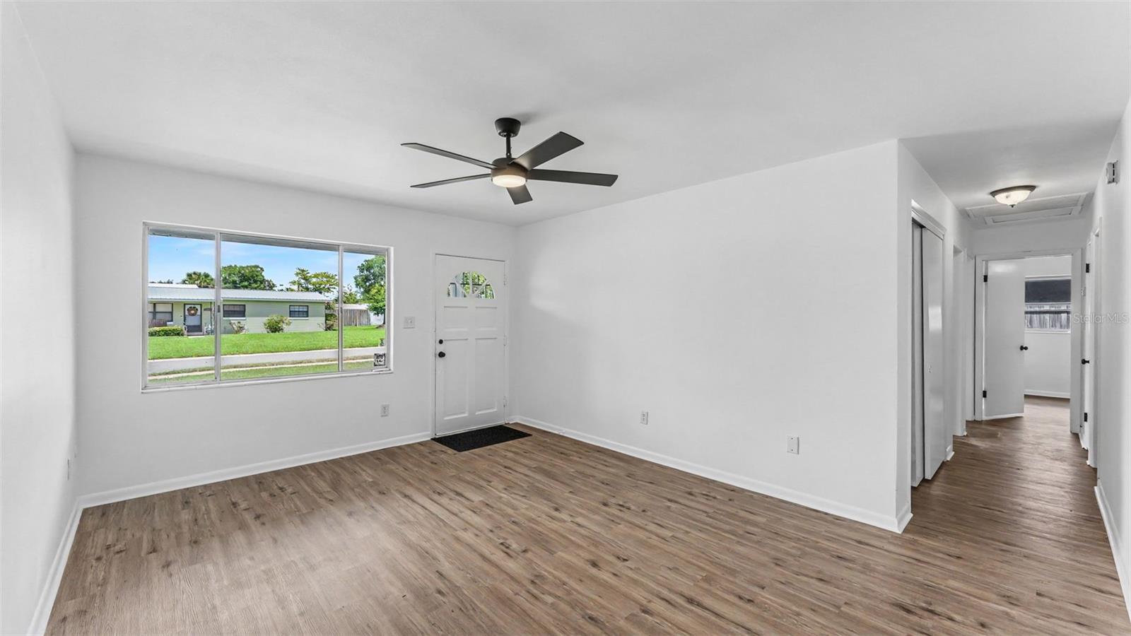 265 E Thelma St Property Photo 10