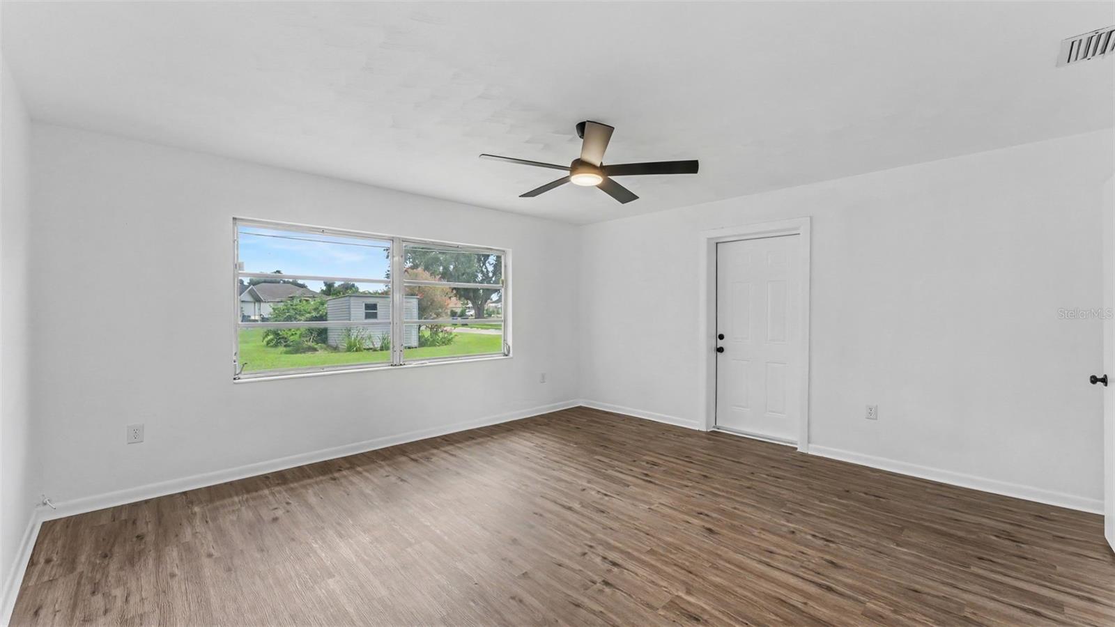 265 E Thelma St Property Photo 20