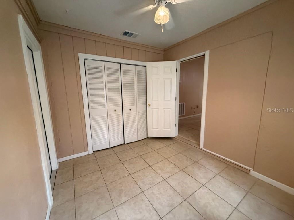 1027 Harden Ct Property Photo 3