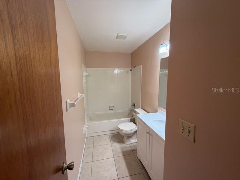 1027 Harden Ct Property Photo 4