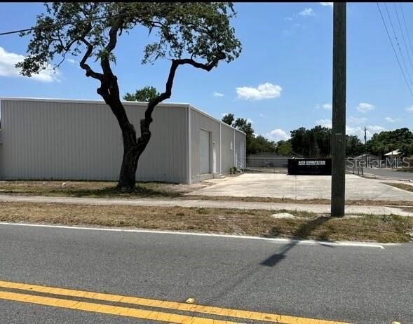 1604 Olive St Property Photo 2