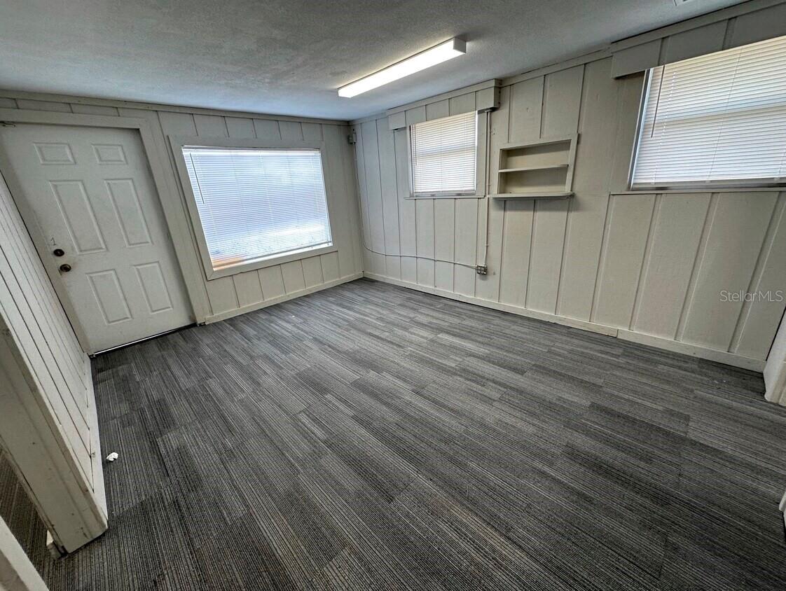 1604 Olive St Property Photo 12