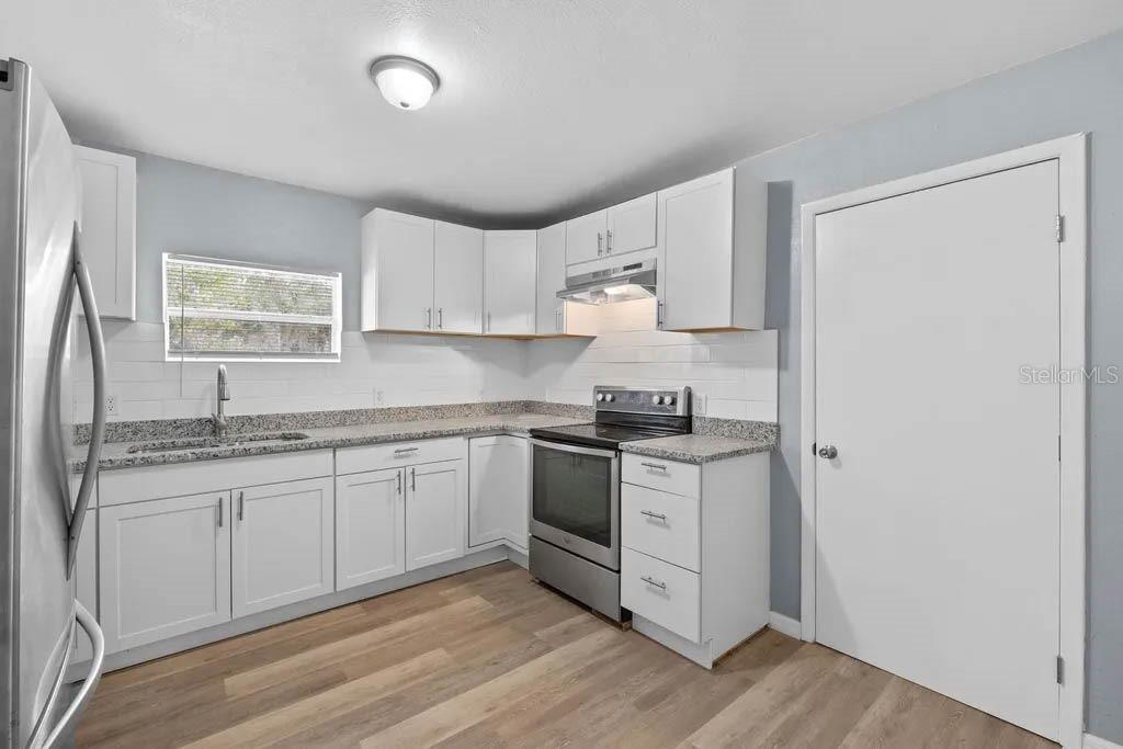 515 S Charleston Ave Property Photo 12