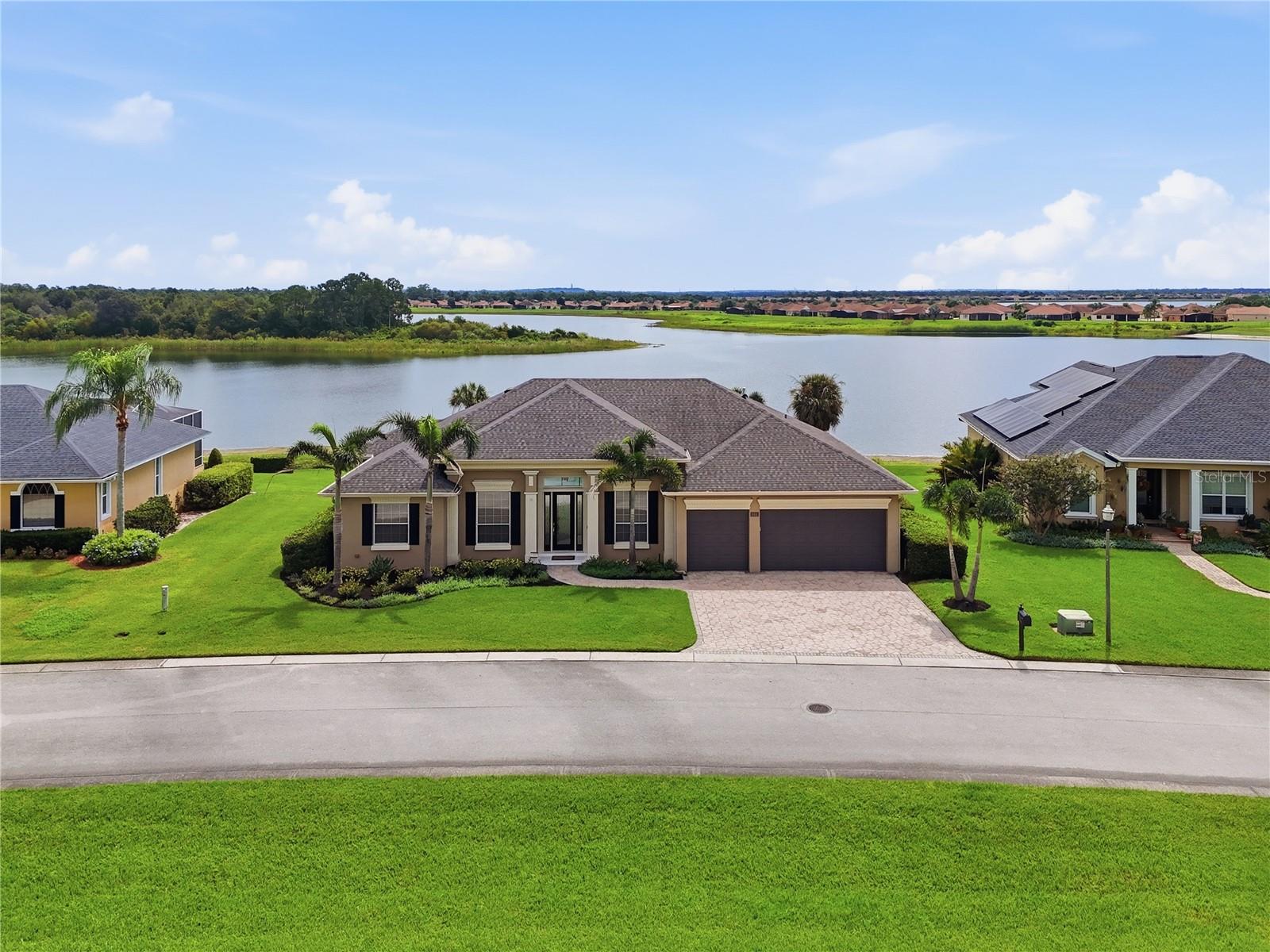 644 Hart Lake Dr Property Photo