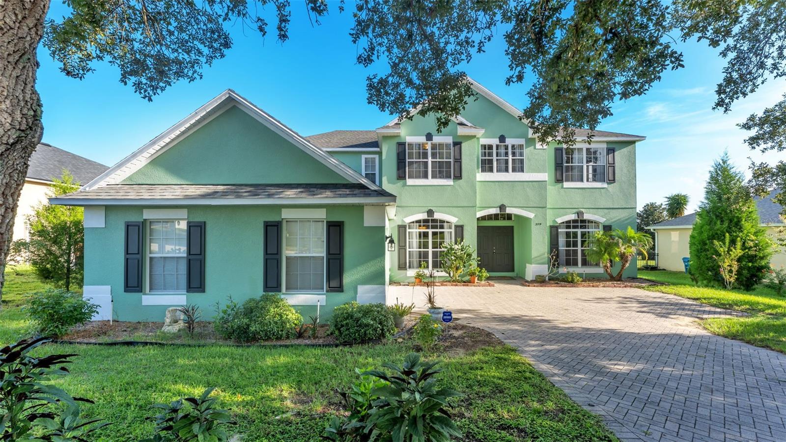 279 BROOKSHIRE DR