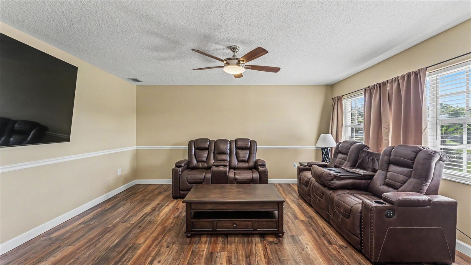 1638 Yeomans Path Property Photo 3