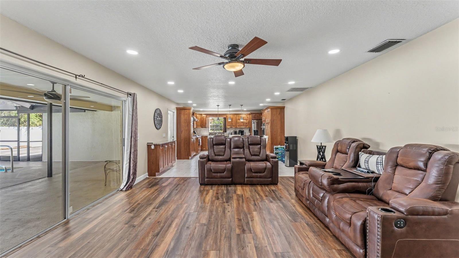 1638 Yeomans Path Property Photo 6